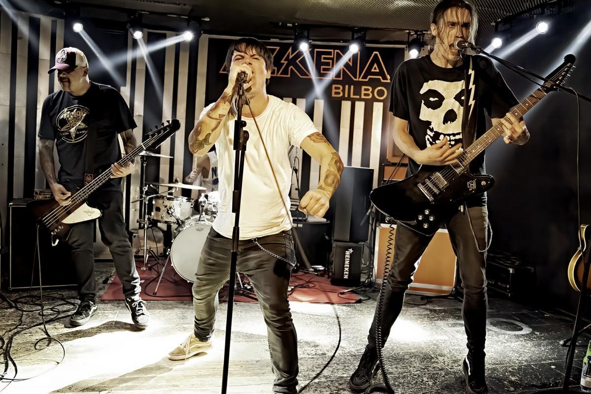 Reportaje de Tobogán en la sala Azkena, Bilbao 12-11-2022