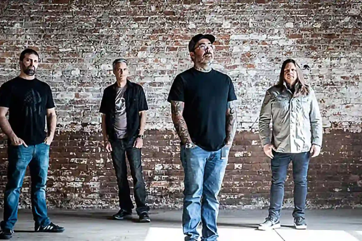 “Here And Now”, nuevo videoclip de Staind
