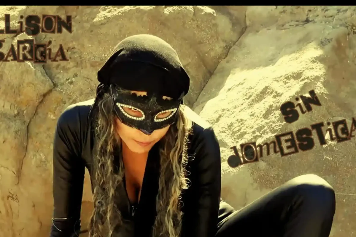 Allison García estrena videoclip “Sin Domesticar”
