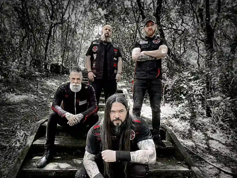 The Troops Of Doom estrena videoclip “Chapels Of The Unholy”