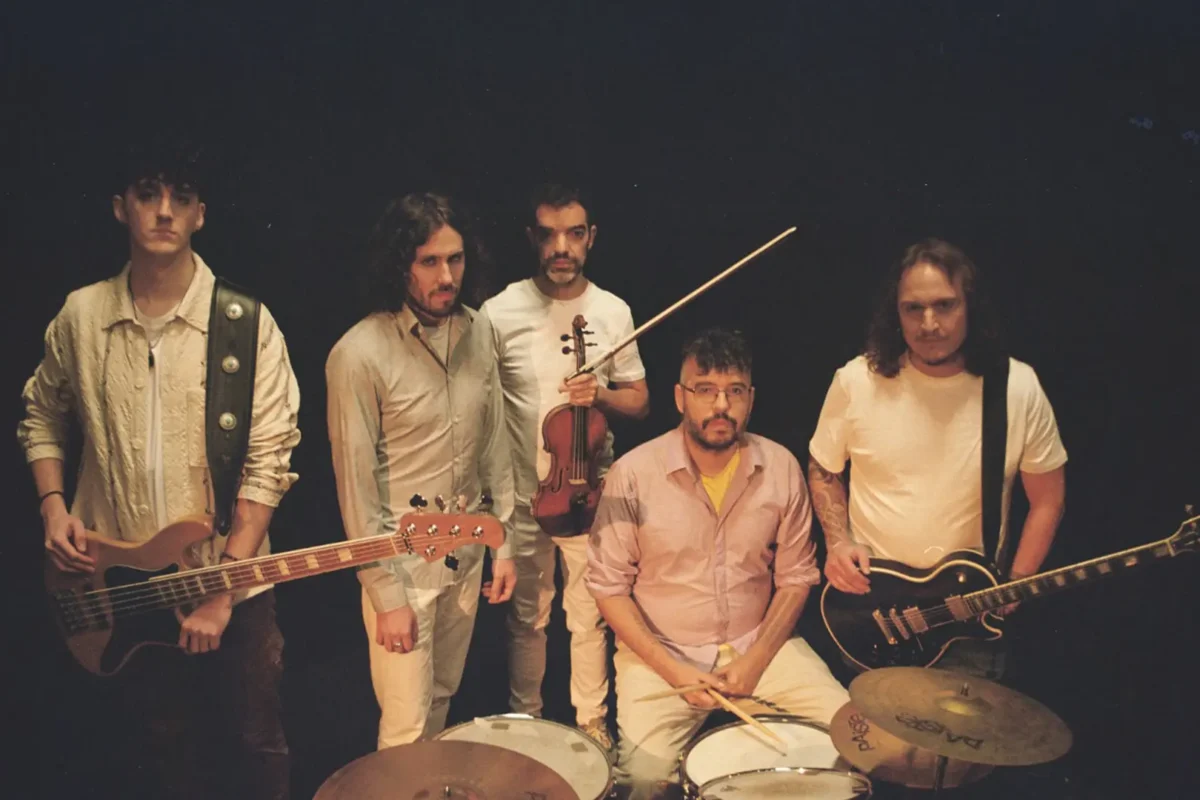 “Malas Hierbas”, nuevo videoclip de Kike M