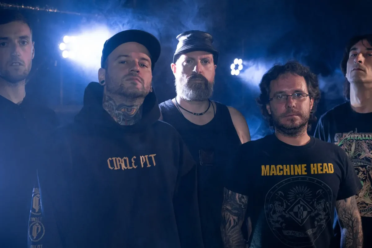 “Borrokarako jaioa”, nuevo single de Izatefaltsua