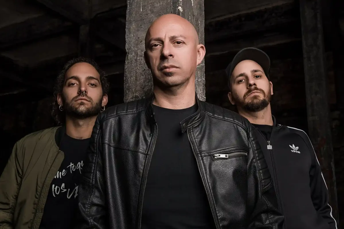 Neno y Los Suyos estrena videoclip “Criando Malvas”