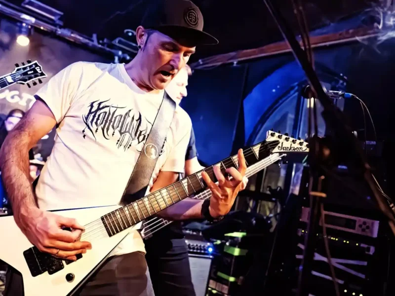 Elbereth estrena single “Jarraitzaile bila”