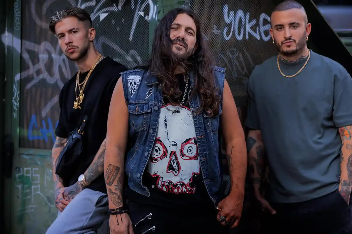 Albertucho se une con los raperos de Natos y Waor para regrabar dos de sus canciones mas emblemáticas