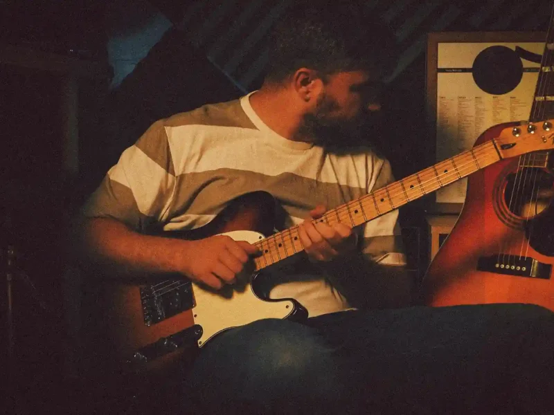 Samu Morales estrena single “Fuego”