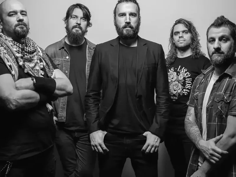 Sinaia estrena versión acústica del tema “Heridas Abiertas”