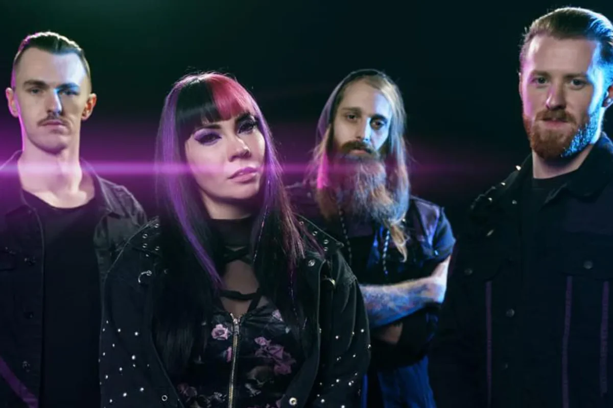 Skarlett Riot estrena Lyric Video “Who Do You Think You Are”