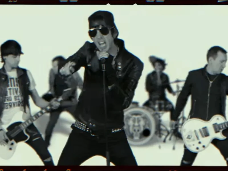 La Excavadora estrena videoclip “Los Once del Bulldozer”