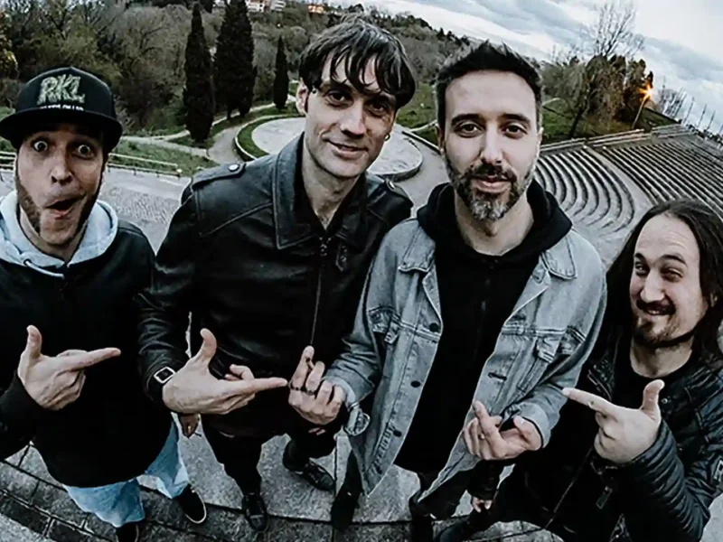 Hilotz vuelve a la escena musical