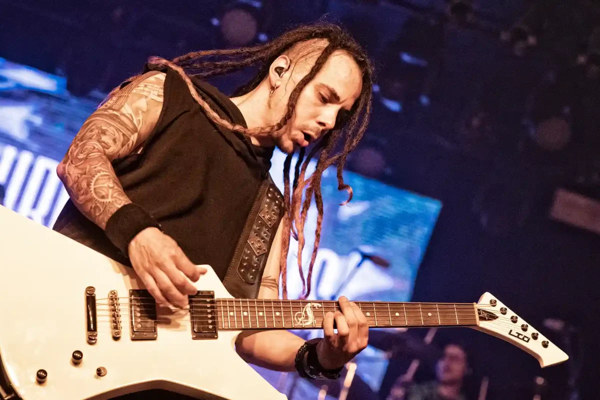 Crónica de Prom Kinks, Loncha Velasco y Bourbon Kings en la sala Totem, Villava 05-04-2025