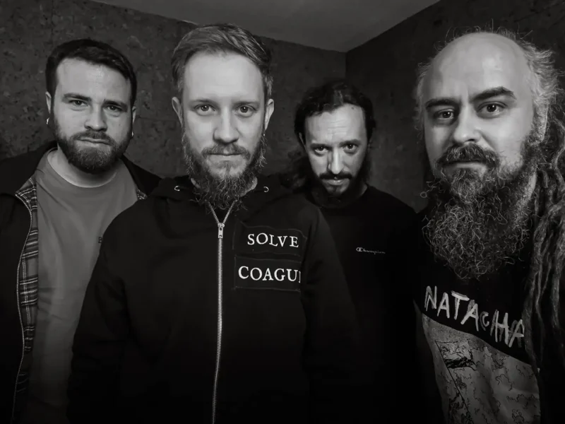 “Caminan Lento”, nuevo videoclip de Jueves Negro