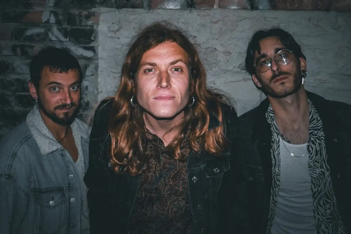 Terral y Kutxi Romero se unen para grabar un nuevo videoclip “Restos de Metralla”