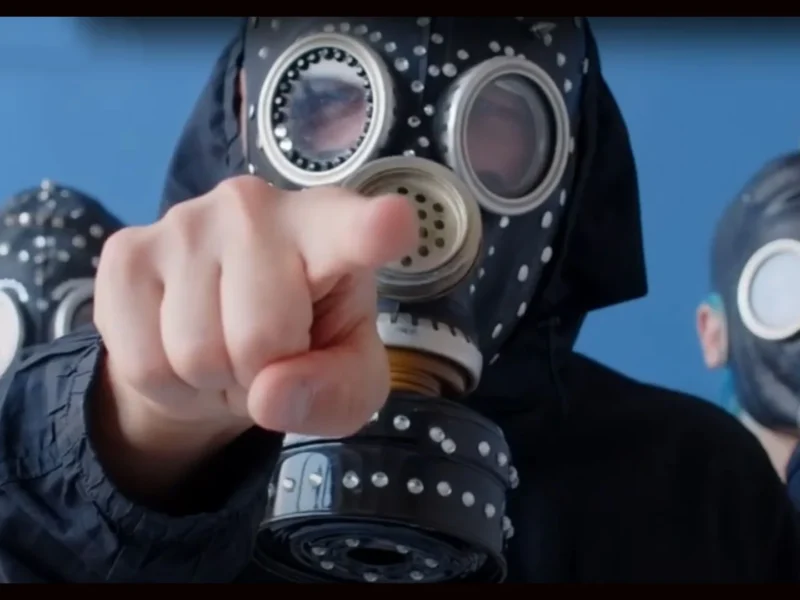 Whisper estrena videoclip “LiFe in fEaR”