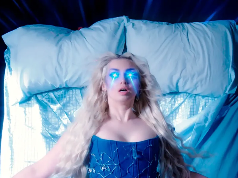 Sumo Cyco estrena videoclip “Shivers”