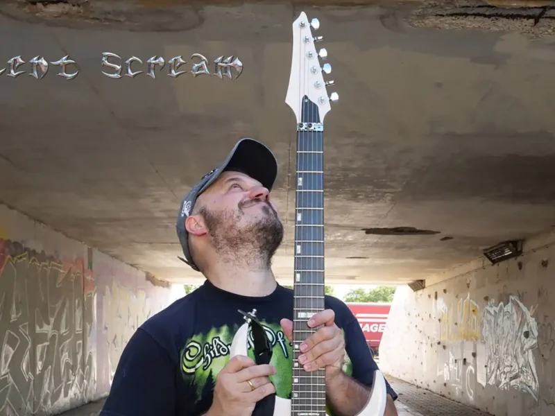 Silent Scream estrena videoclip “El Umbral Eterno”