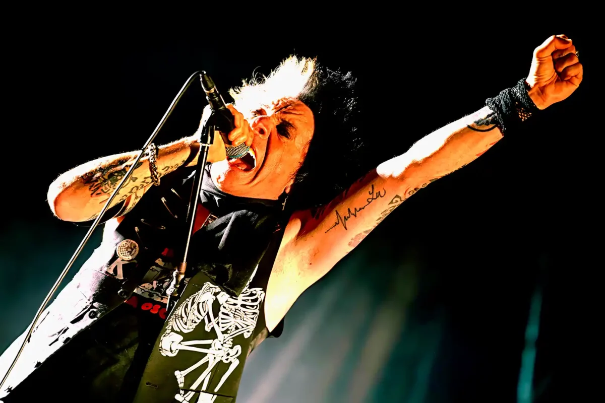 Paron indefinido de Radiocrimen