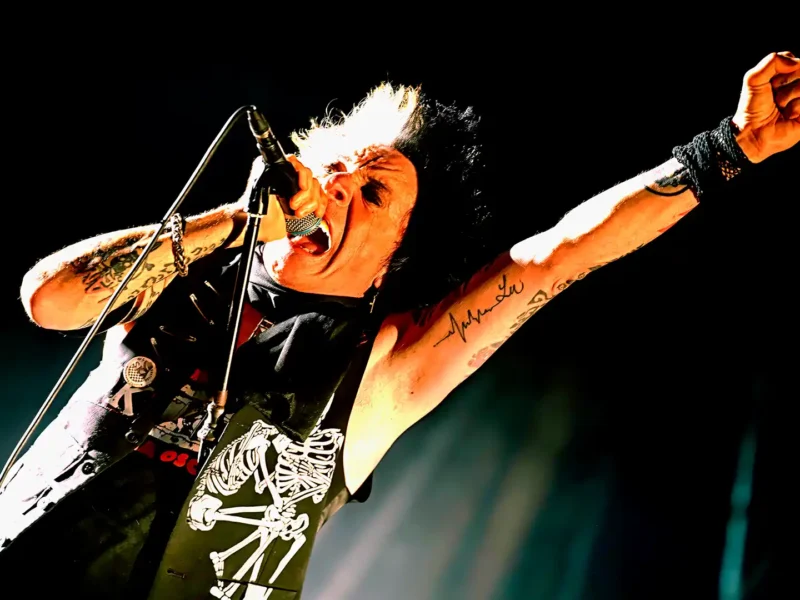 Paron indefinido de Radiocrimen