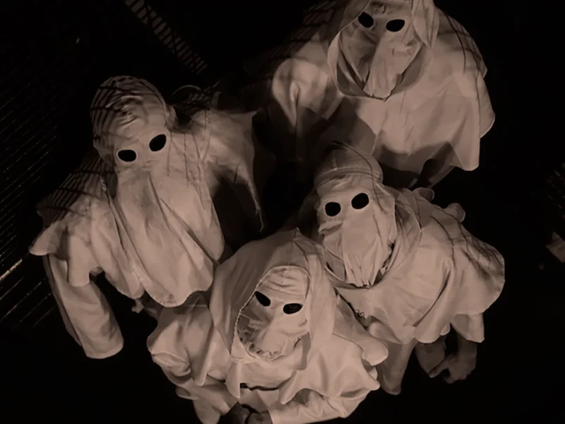 El Altar del Holocausto anuncia un parón