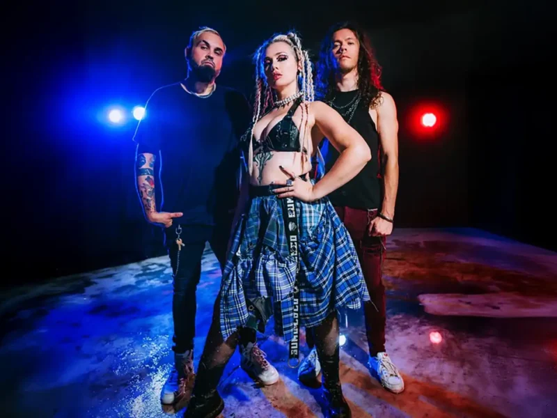 Sumo Cyco estrena videoclip “Boring”