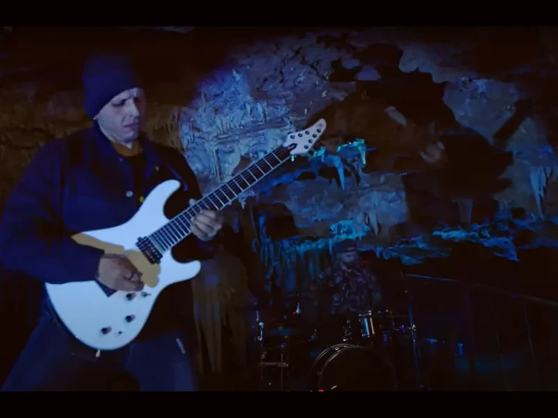 ETJM estrena videoclip “Stuffedflower”