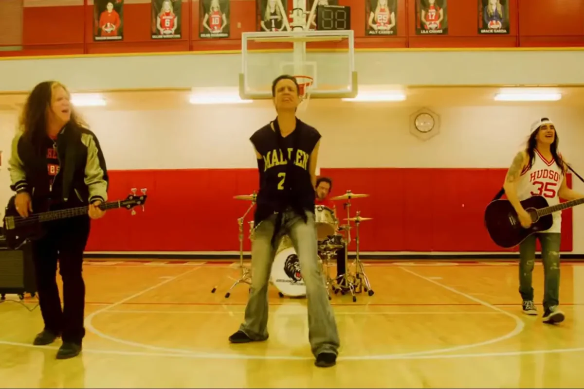 Extreme estrena videoclip “Here’s To The Losers”