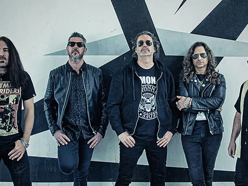 Pölvora anuncia nuevas fechas