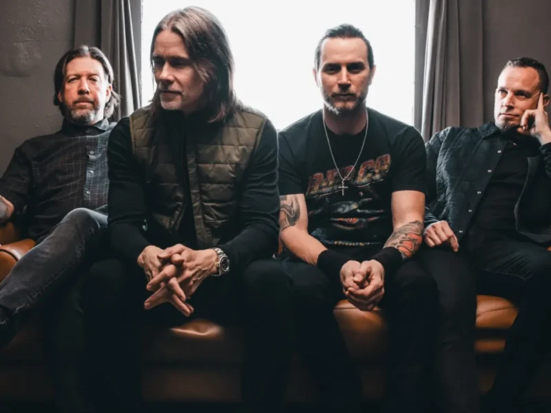 Alter Bridge estrena videoclip “Playing Aces”