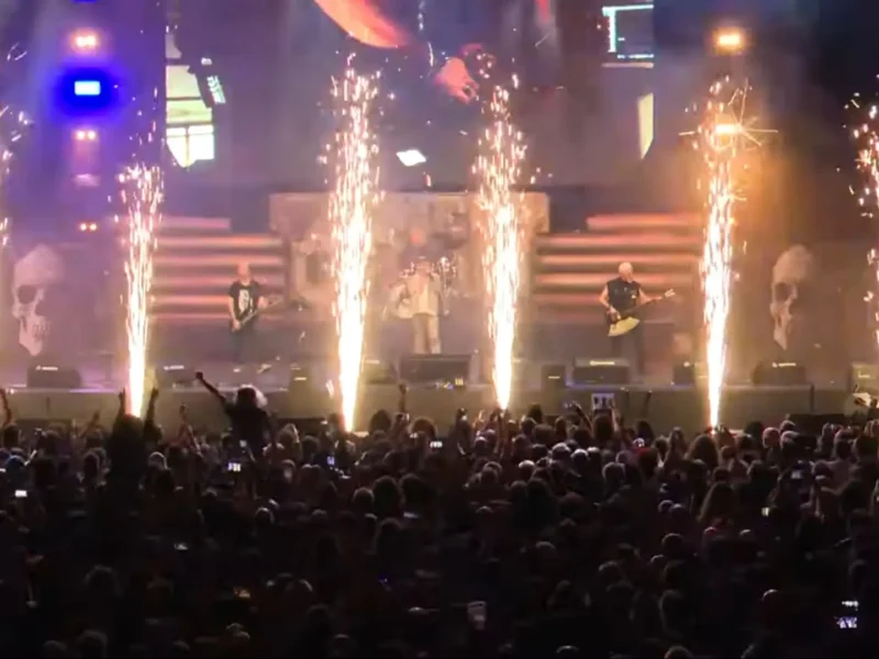 Obús estrena video en directo “Vamos Muy Bien”