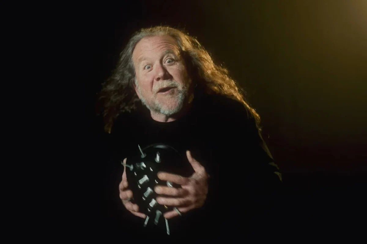 Desastre estrena videoclip “Tocar La Luna”