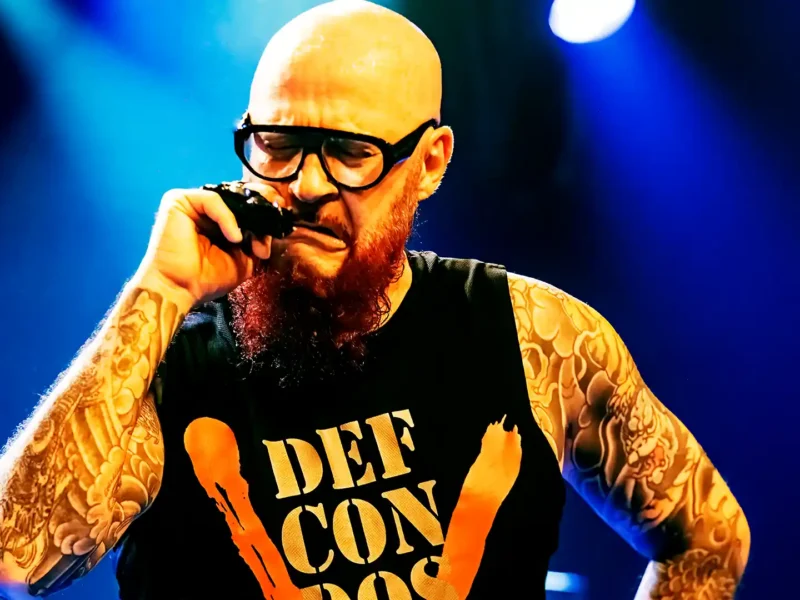 Reportaje de Def Con Dos en Gasteiz 24-04-2026