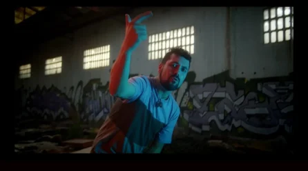 Victor Estrés, nuevo vocalista de Bourbon Kings