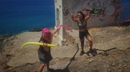 Carmelita Dinamita estrena videoclip “Girls on wheels”