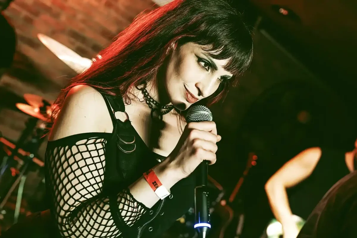 Henkore estrena videoclip “Resonate”