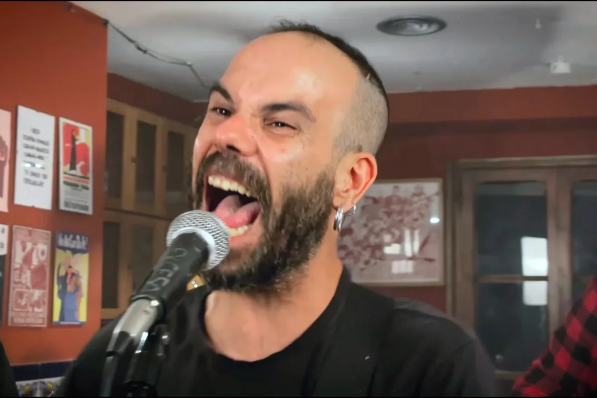 Ferran Exceso estrena single “Que se pudra el Rock and Roll”