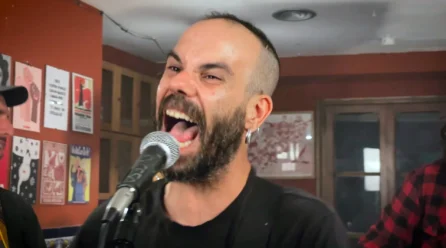 Ferran Exceso estrena single “Que se pudra el Rock and Roll”