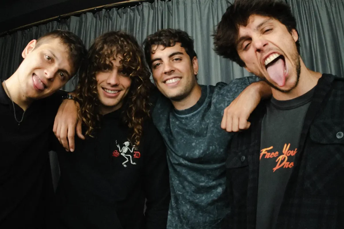 Interferencias estrena videoclip “Junto al Cenicero”