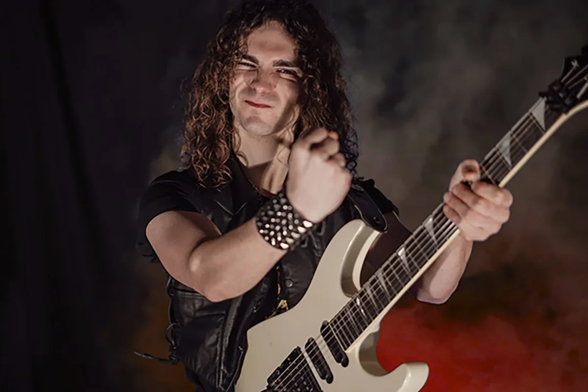 Aritz Yarza, nuevo guitarrista de Xtasy
