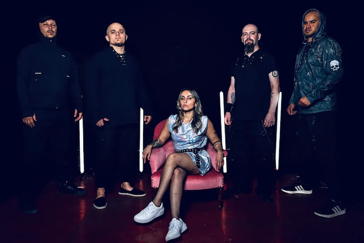 Ancient Settlers estrena videoclip “Through the Ruins”